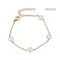 Braccialetti di perle bianche lucide con bracciale in oro 18 carati da 20 cm