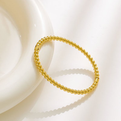 Modo Stretchable del braccialetto della palla della perla placcato oro del braccialetto 14K della perla dell'oro del partito
