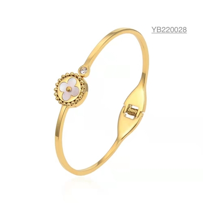 Braccialetto simbolico del cristallo di rocca del braccialetto del fermaglio del modello del quadrifoglio dell'oro 14k di amore